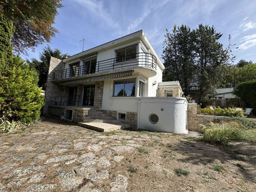 Image Façade à  maison individuelle de Le Pecq