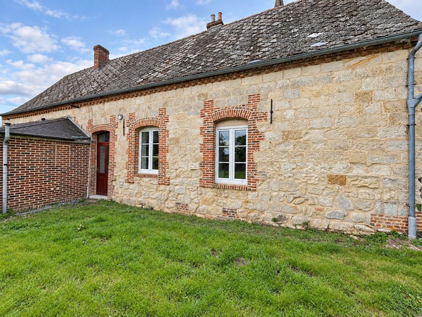 Image Façade à  maison individuelle de Housset