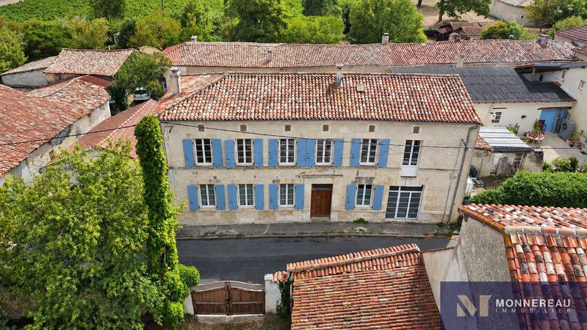 Image Façade à  maison individuelle de Challignac