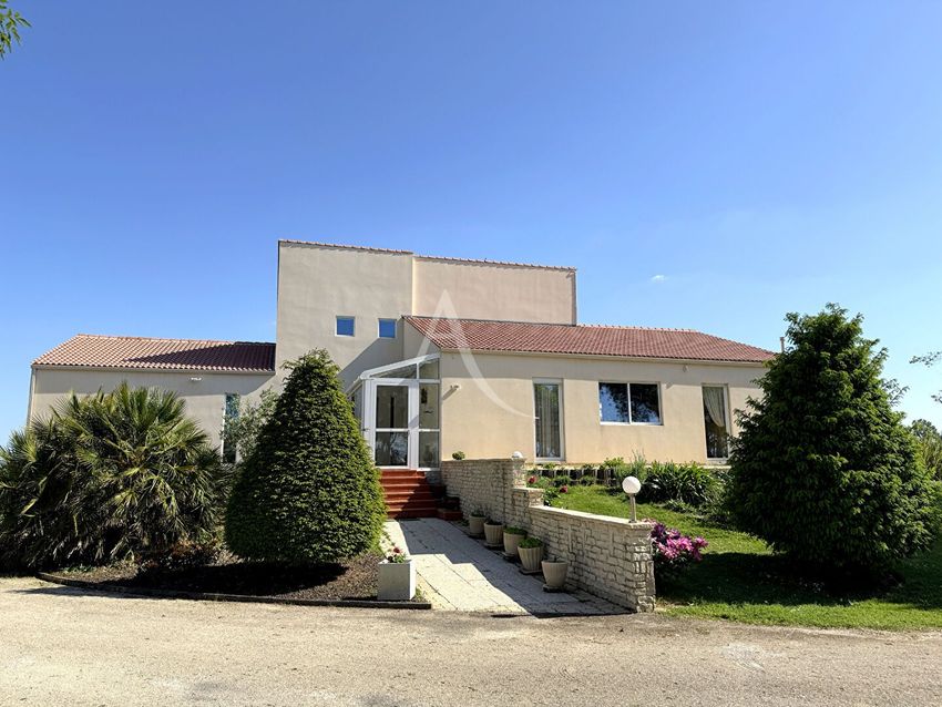 Image Façade à  maison individuelle de La Jonchère