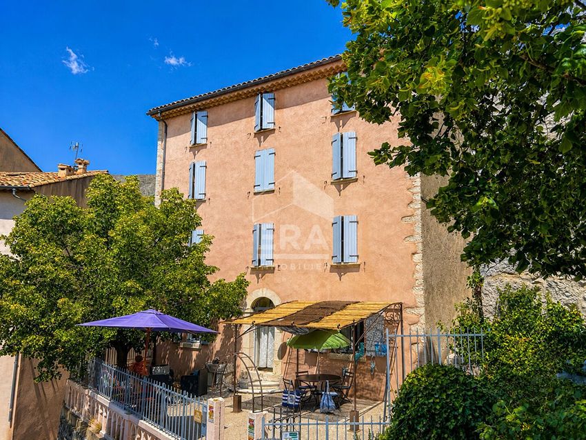 Image Façade à  maison individuelle de Coursegoules