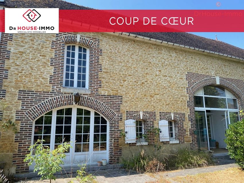 Image Façade à  villa de Chessy-les-Prés