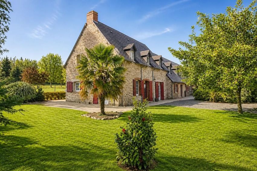 Image Façade à  maison individuelle de Isigny-le-Buat