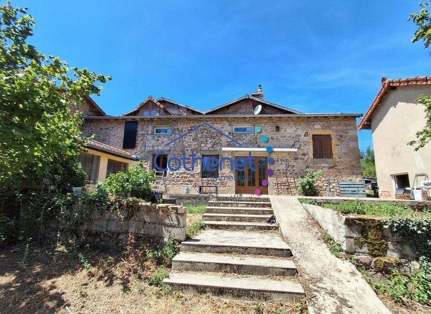 Image Façade à  maison individuelle de Chauffailles