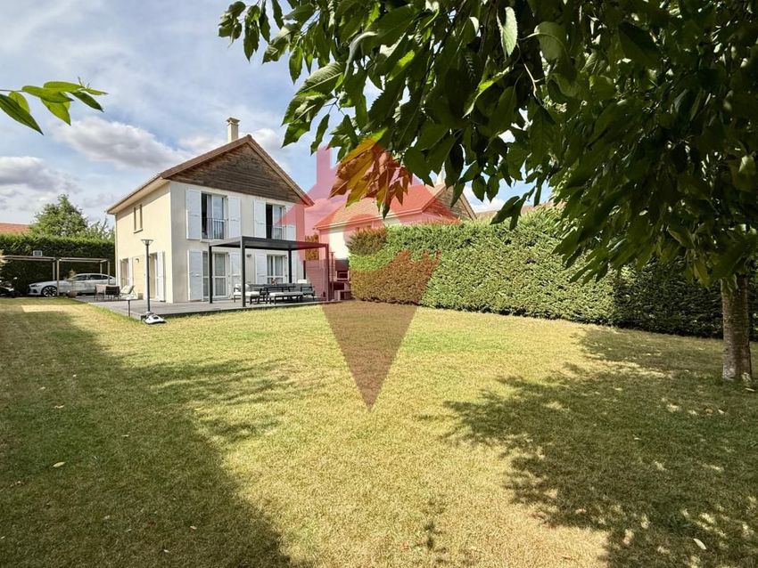 Image Façade à  maison individuelle de Ecquevilly