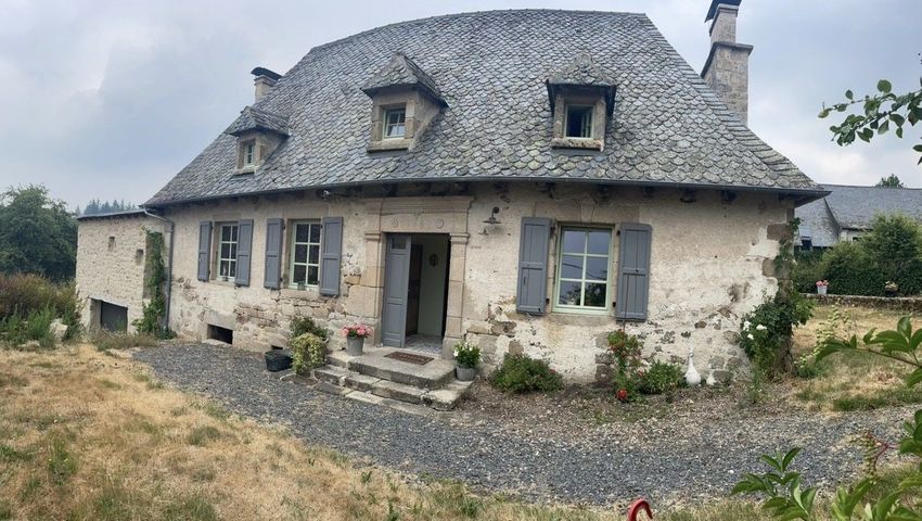 Image Façade à  maison individuelle de Auriac