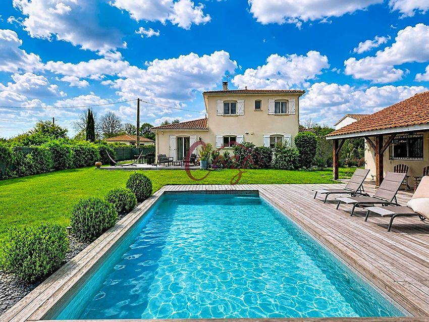 Image Piscine à  maison individuelle de Saint-Caprais-de-Bordeaux
