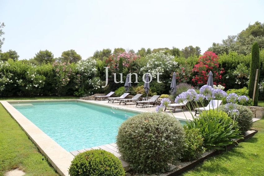 Image Piscine à  maison traditionnelle de Saint-Rémy-de-Provence
