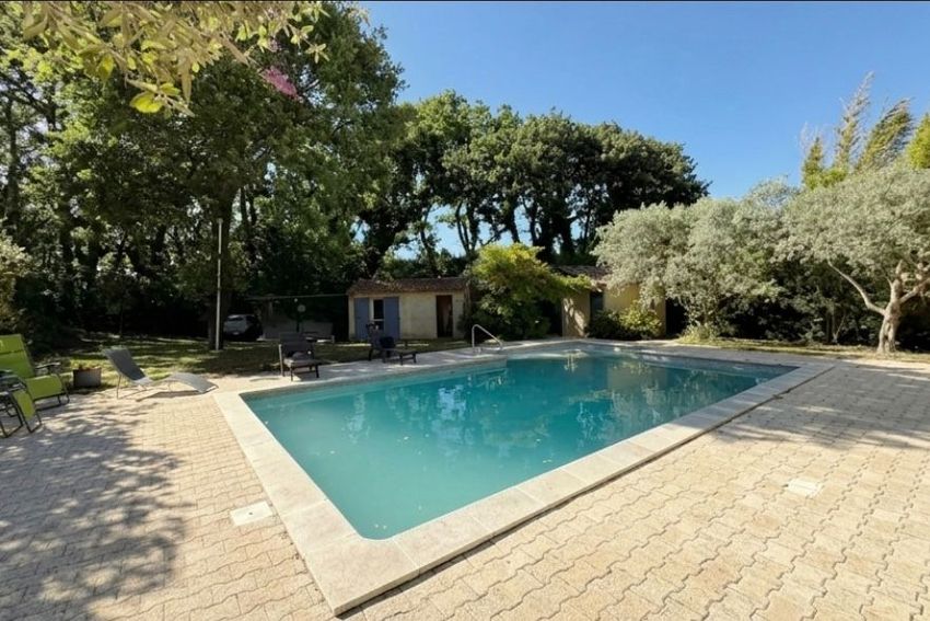 Image Piscine à  maison individuelle de Robion