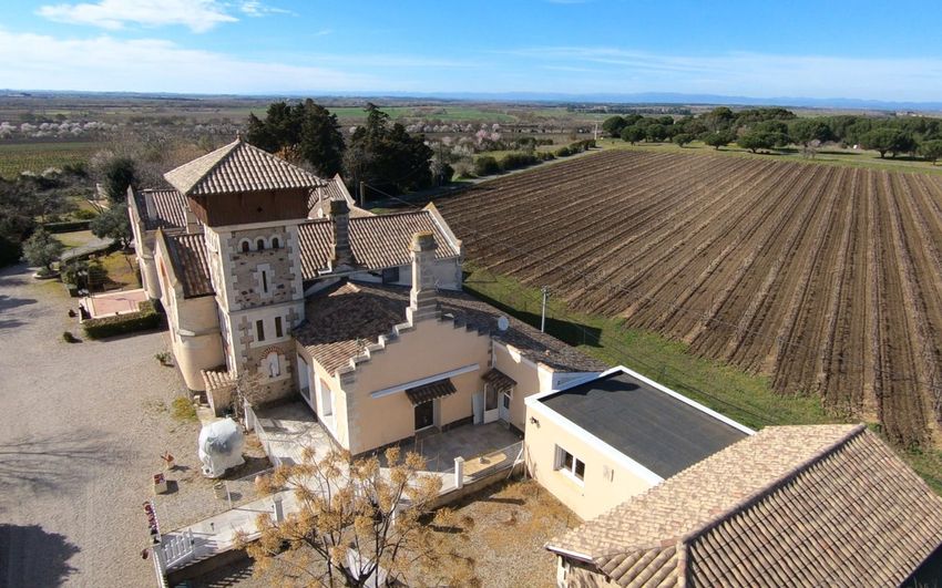 Image Façade à  manoir de Vias