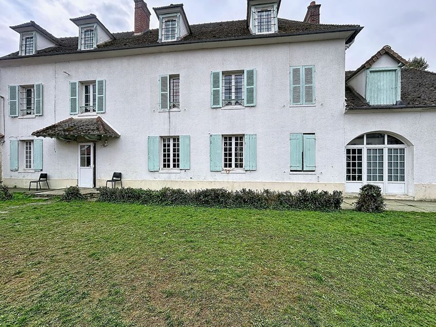 Image Façade à  maison individuelle de Saint-Denis-le-Ferment