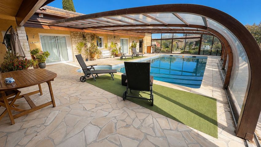 Image Piscine à  maison individuelle de Maraussan
