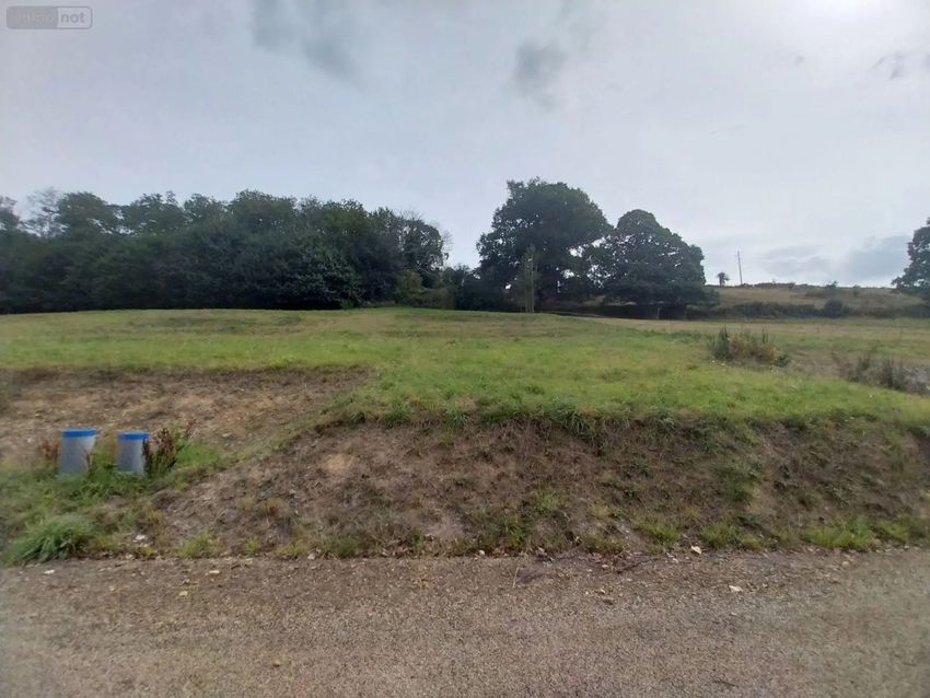Image de terrain à Montreuil-sous-Pérouse