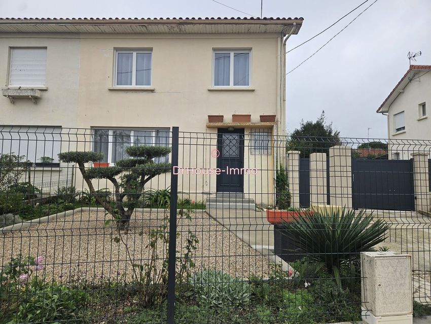 Image Façade à  maison jumelée de Blaye