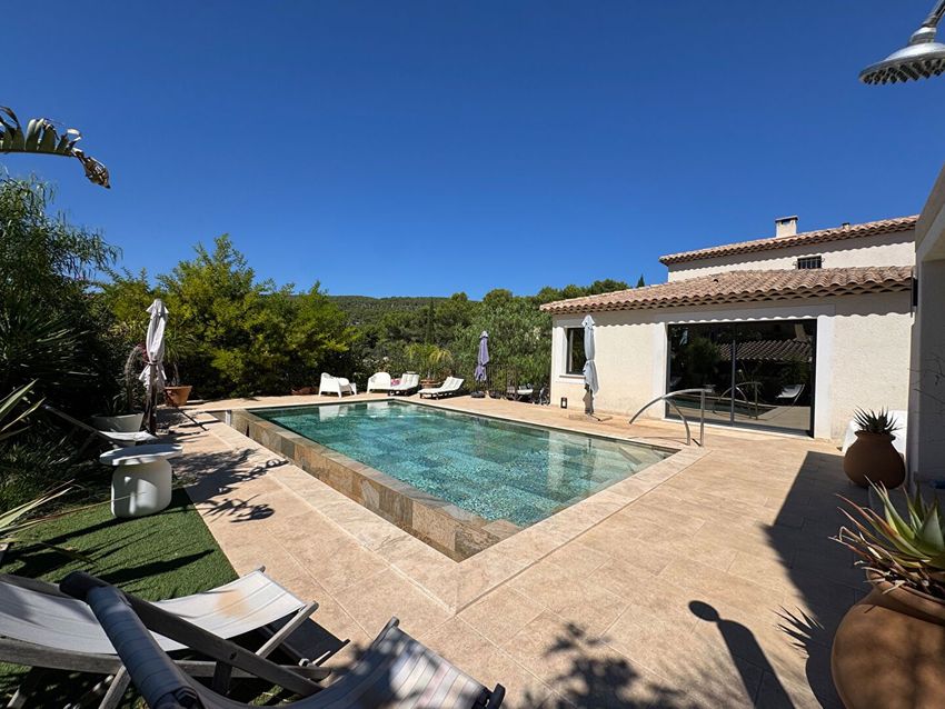 Image Piscine à  maison individuelle de Ceyreste
