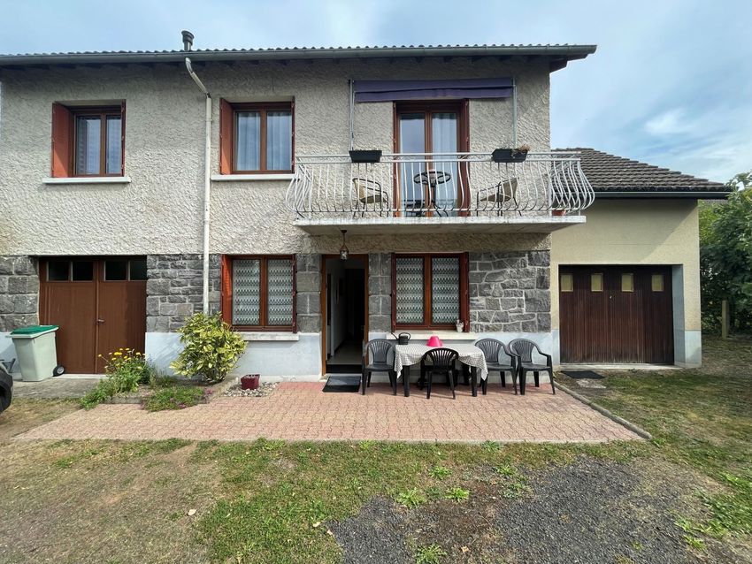 Image Façade à  maison individuelle de Saignes