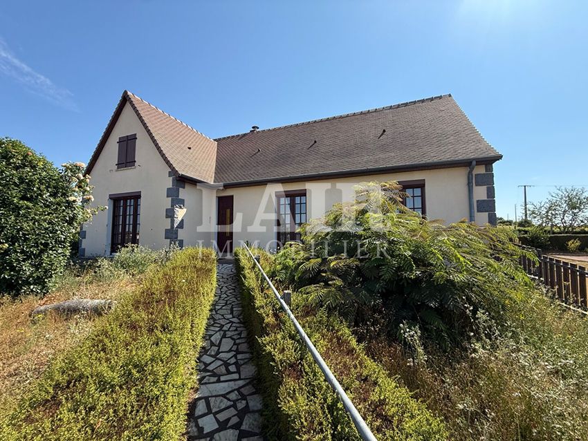 Image Façade à  maison individuelle de Saint-Aubin-de-Locquenay