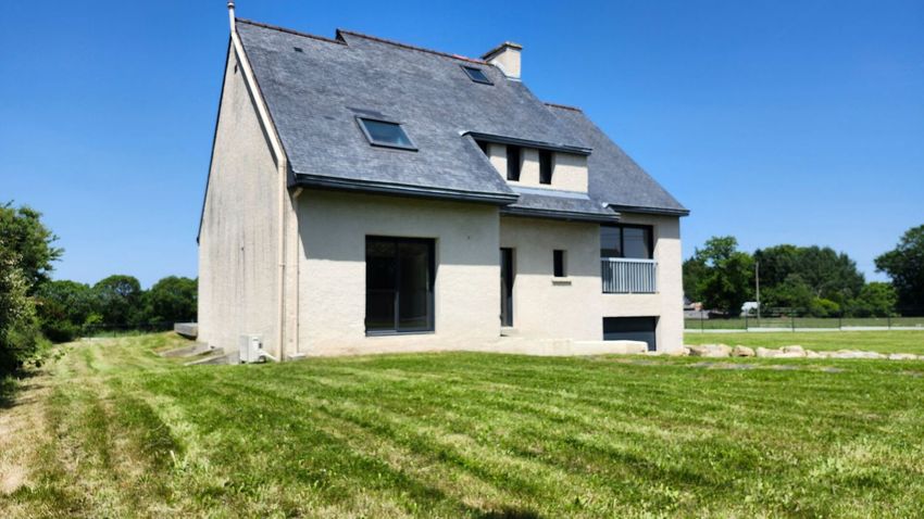 Image Façade à  maison individuelle de Saint-Carné