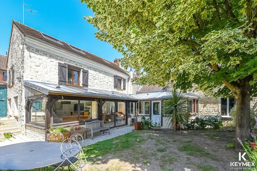 Image Façade à  maison individuelle de Champagne-sur-Oise