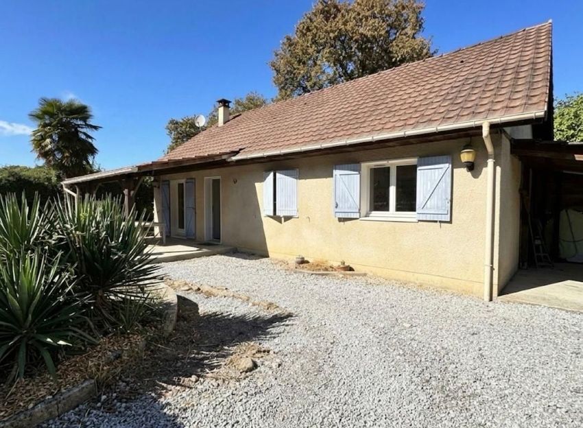 Image Façade à  maison individuelle de Barinque