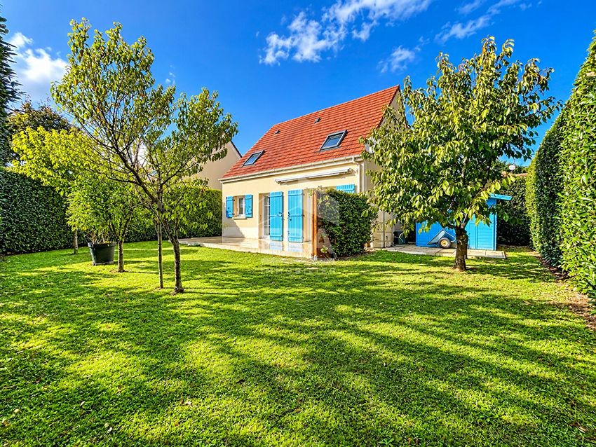Image Façade à  maison individuelle de Angerville