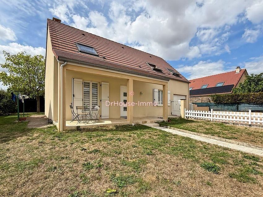 Image Façade à  villa de Quetigny