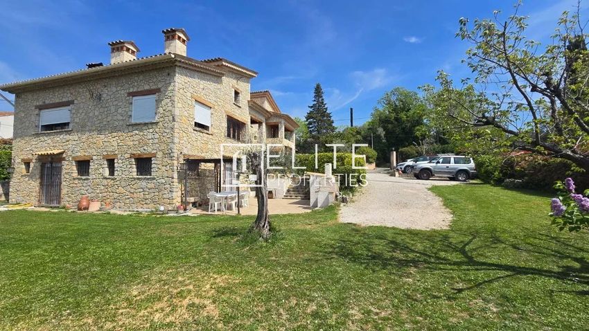 Image Façade à  maison individuelle de Mouans-Sartoux