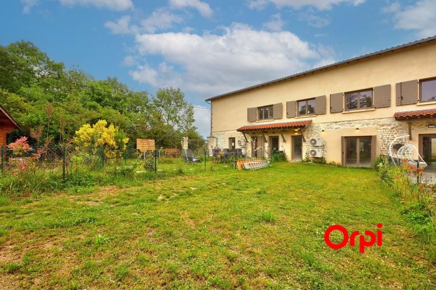 Image Façade à duplex de Écully
