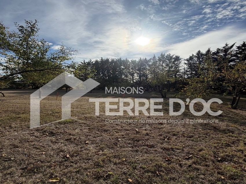 Image de terrain à Dénat