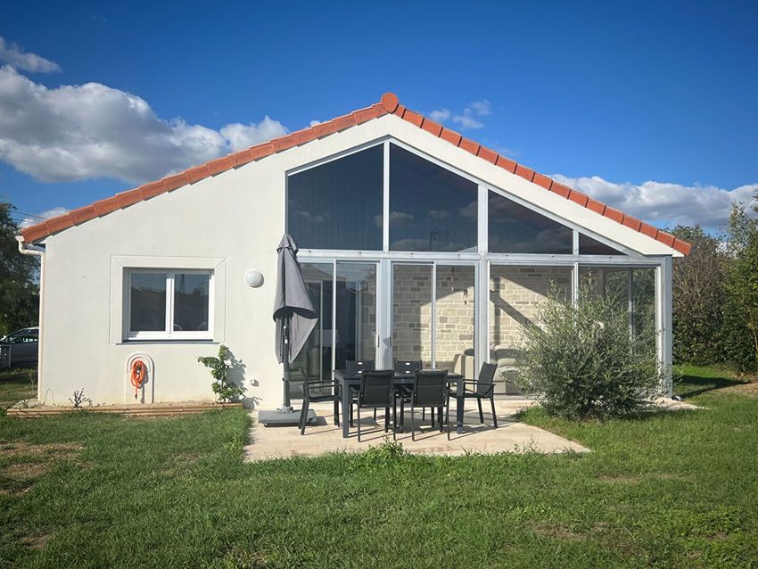 Image Façade à  maison individuelle de Saint-Hilaire-de-Riez