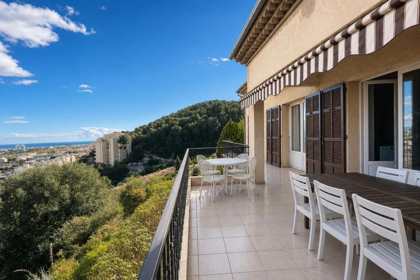 Image Terrasse à  maison individuelle de Saint-Laurent-du-Var