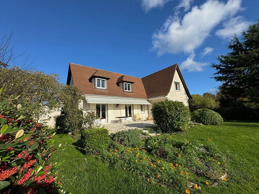 Image Façade à  maison individuelle de Saint-Nom-la-Bretèche