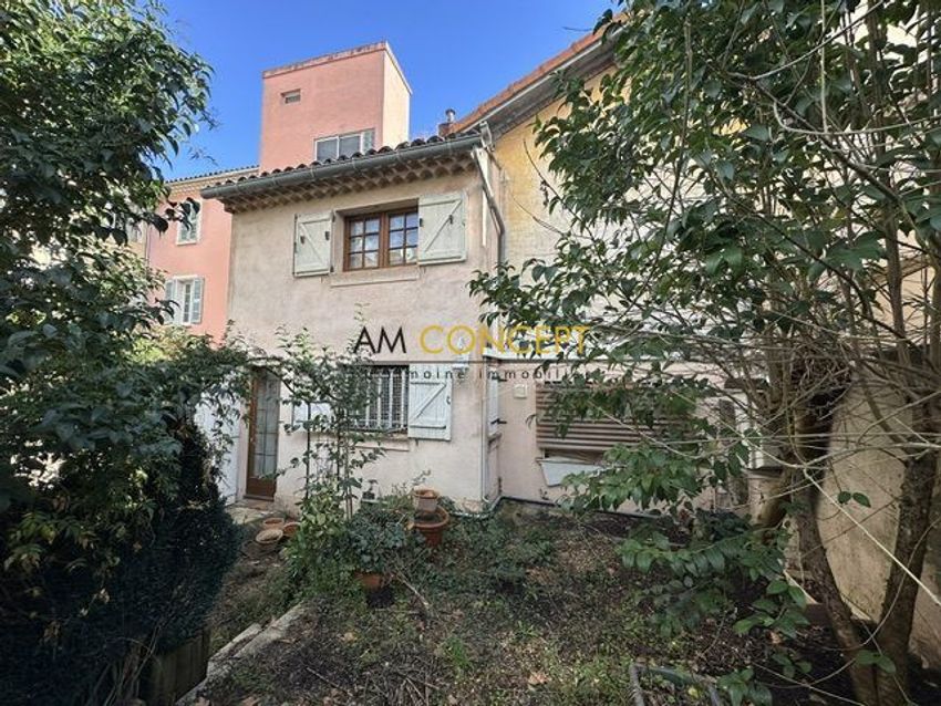 Image Façade à  maison individuelle de Draguignan