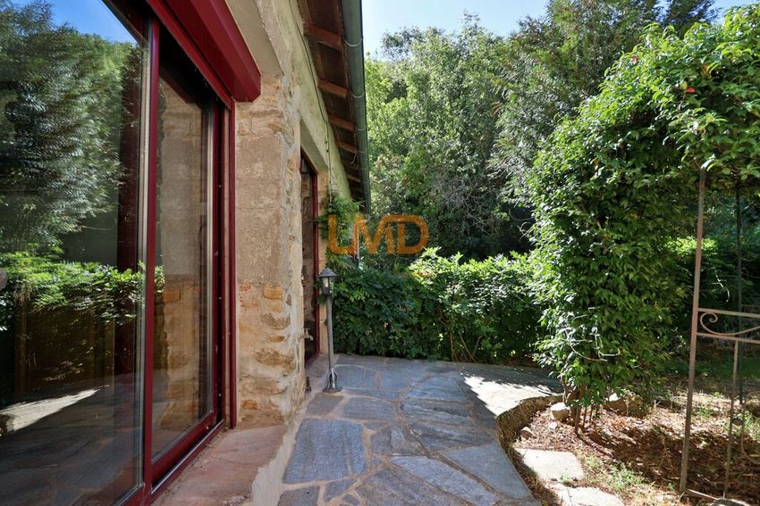 Image Jardin à  maison individuelle de Avène