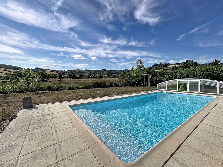 Image Piscine à  villa de Matour