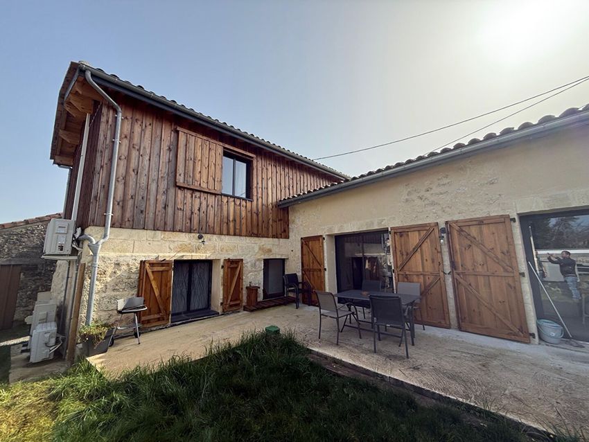 Image Façade à  maison individuelle de Montagne