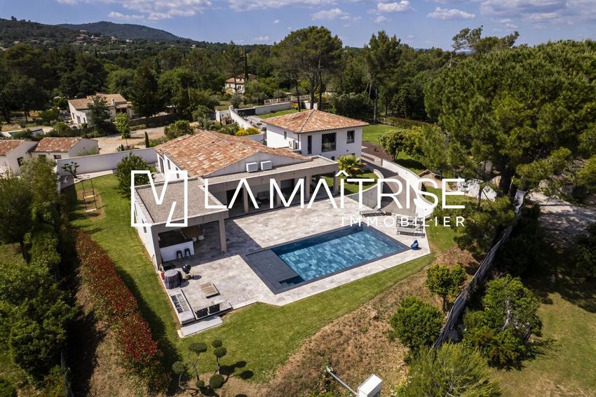Image Piscine à  maison individuelle de Saint-Maximin-la-Sainte-Baume