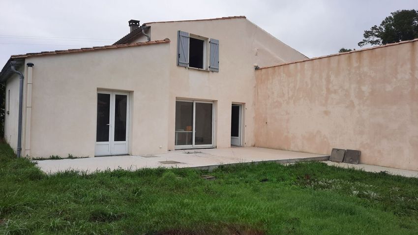 Image Façade à  maison individuelle de Plassac