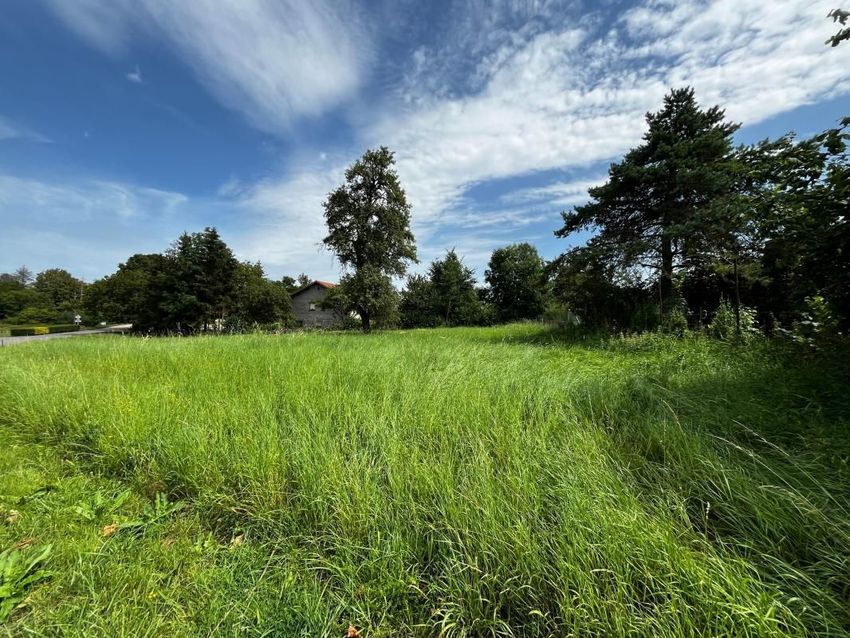 Image de terrain à Herny