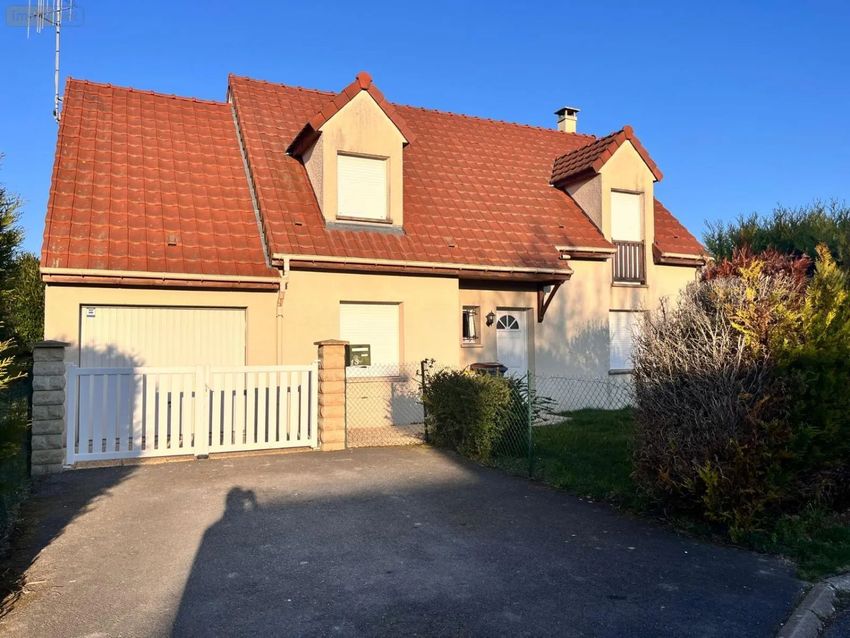 Image Façade à  maison individuelle de Courcy