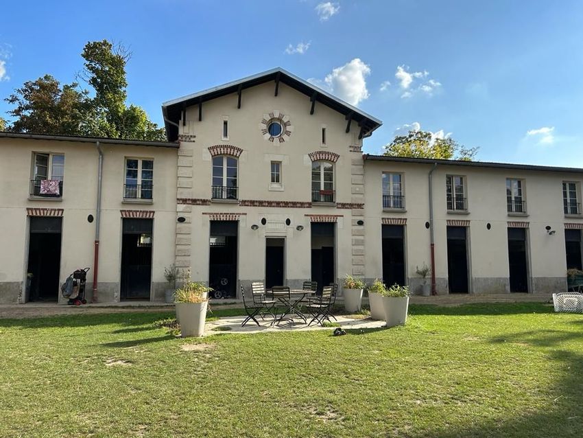 Image Façade à  maison individuelle de Vineuil-Saint-Firmin
