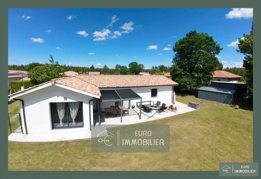 Image Façade à  maison individuelle de Belhade