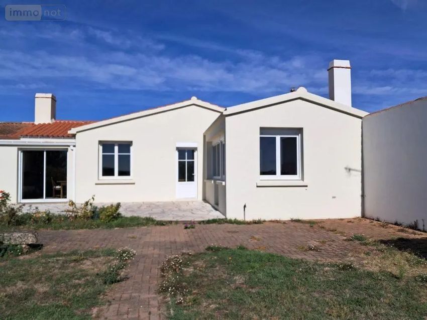 Image Façade à  maison individuelle de Bouin