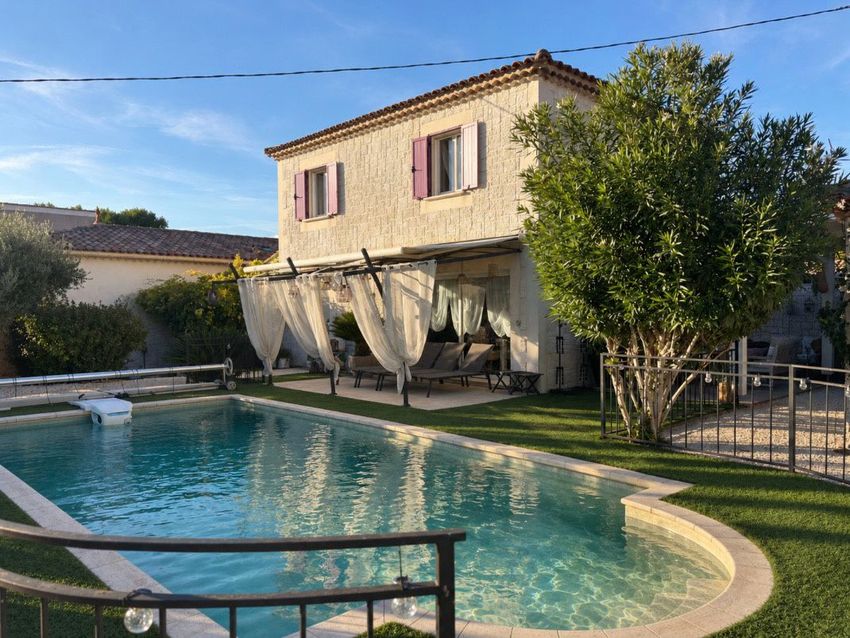 Image Piscine à  maison individuelle de Tresques
