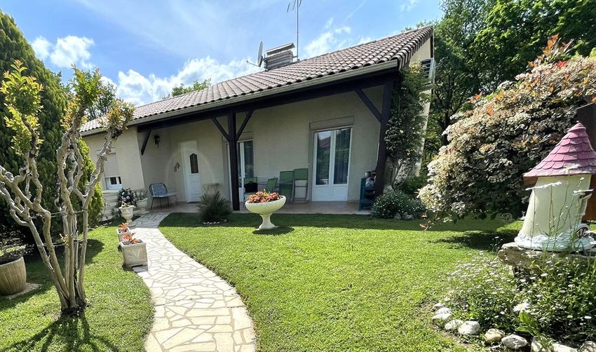 Image Façade à  maison individuelle de Monsempron-Libos