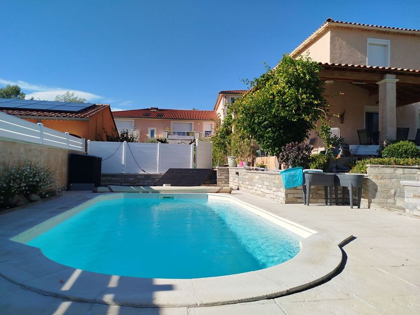 Image Piscine à  maison mitoyenne de Digne-les-Bains