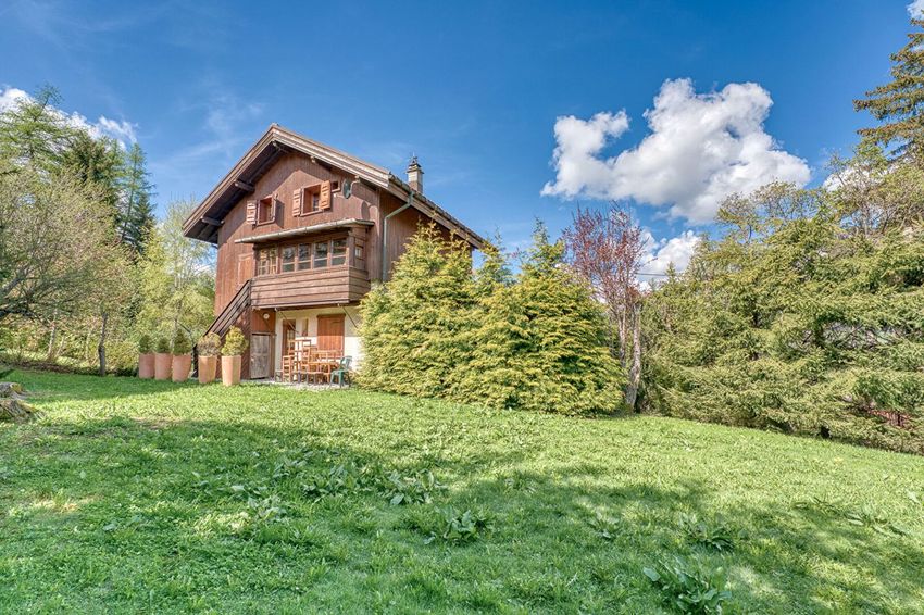 Image Façade à  chalet de montagne de Megève