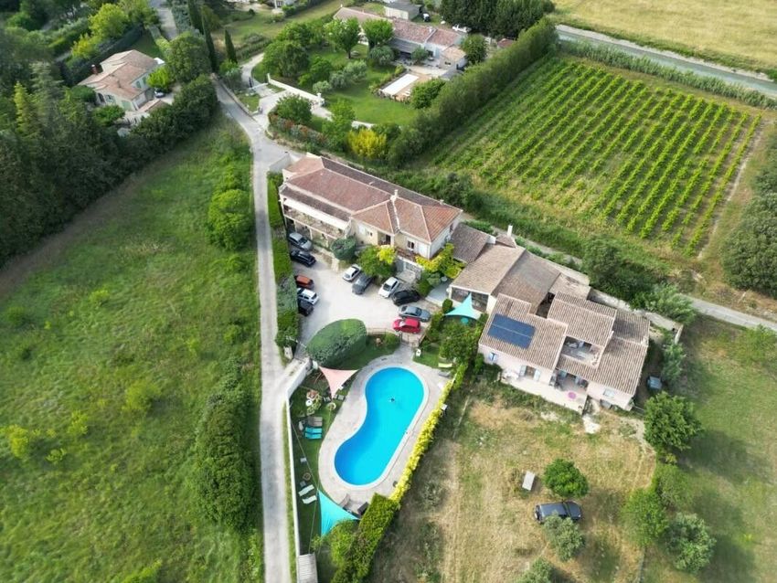 Image de  maison individuelle à Saumane-de-Vaucluse