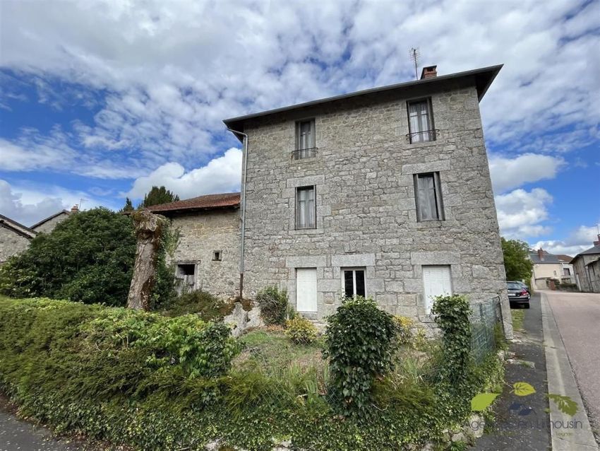 Image Façade à  maison individuelle de Sauviat-sur-Vige