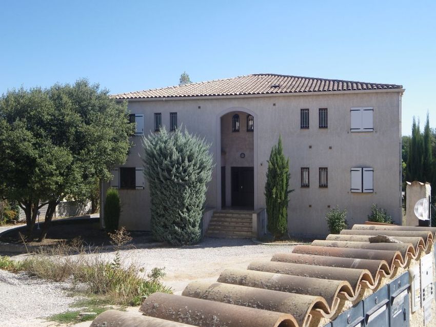 Image Façade à appartement de Saint-Maximin-la-Sainte-Baume